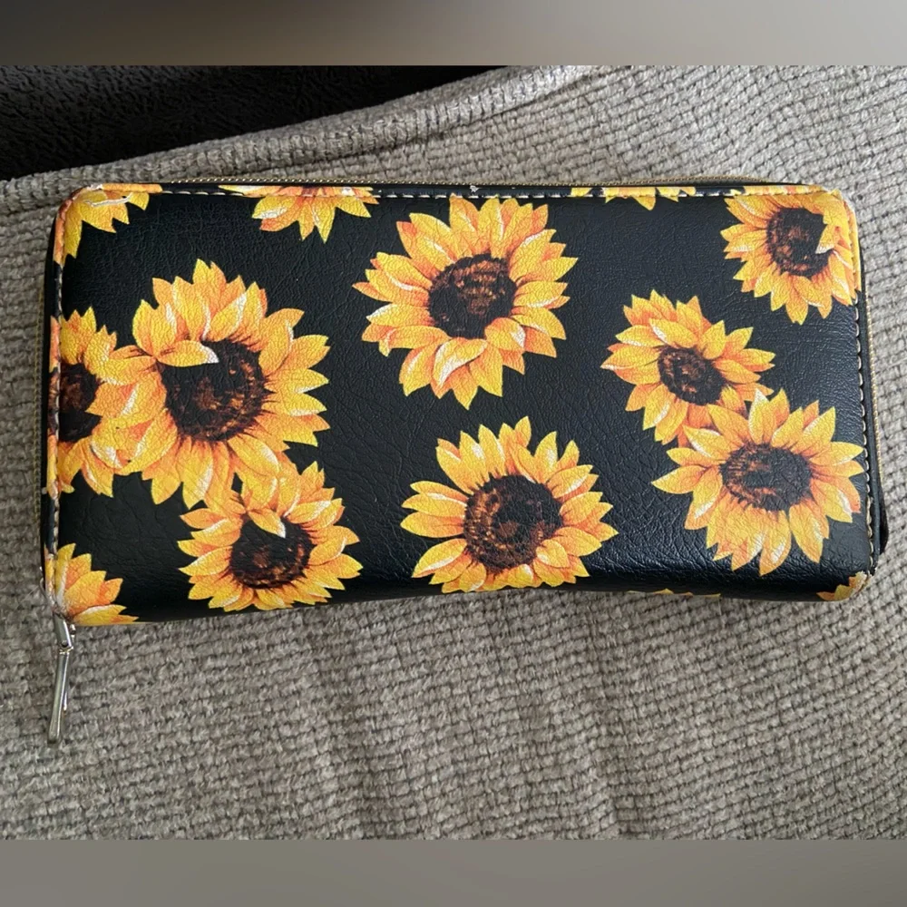 Sunflower wallet - Picture 1 of 2